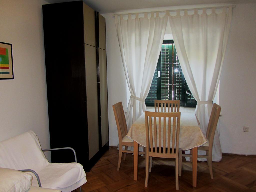 Holiday House Sara オパティヤ 部屋 写真