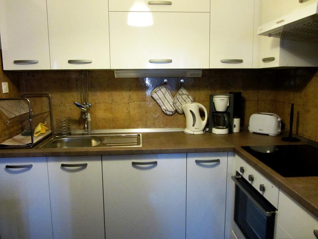 Holiday House Sara オパティヤ 部屋 写真