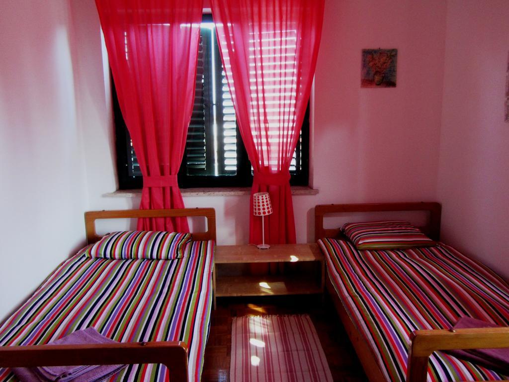 Holiday House Sara オパティヤ 部屋 写真